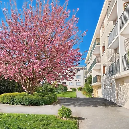 10-minute Walk To Zenith And Palais Des Sports Caen